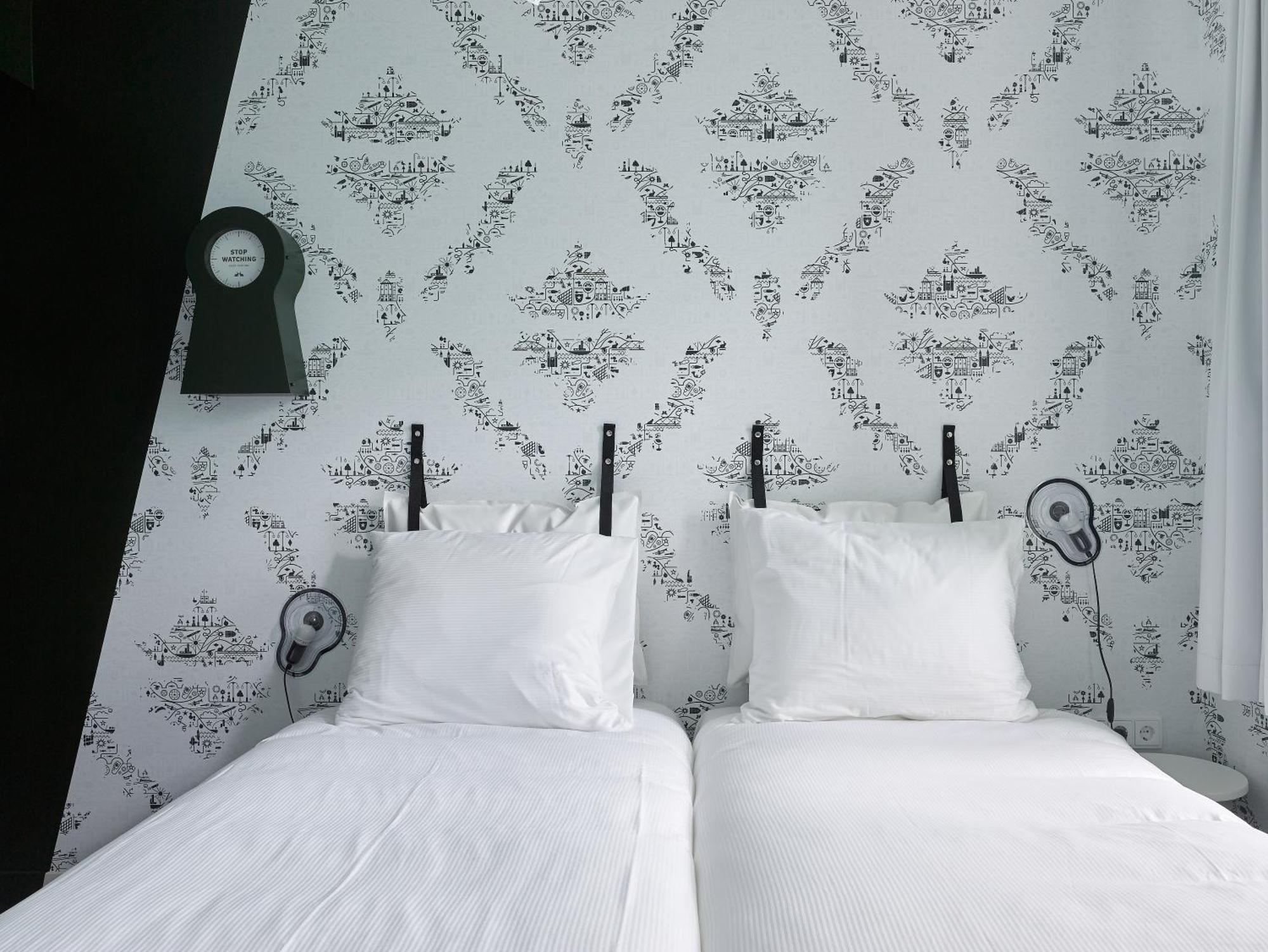 Kaboom Hotel