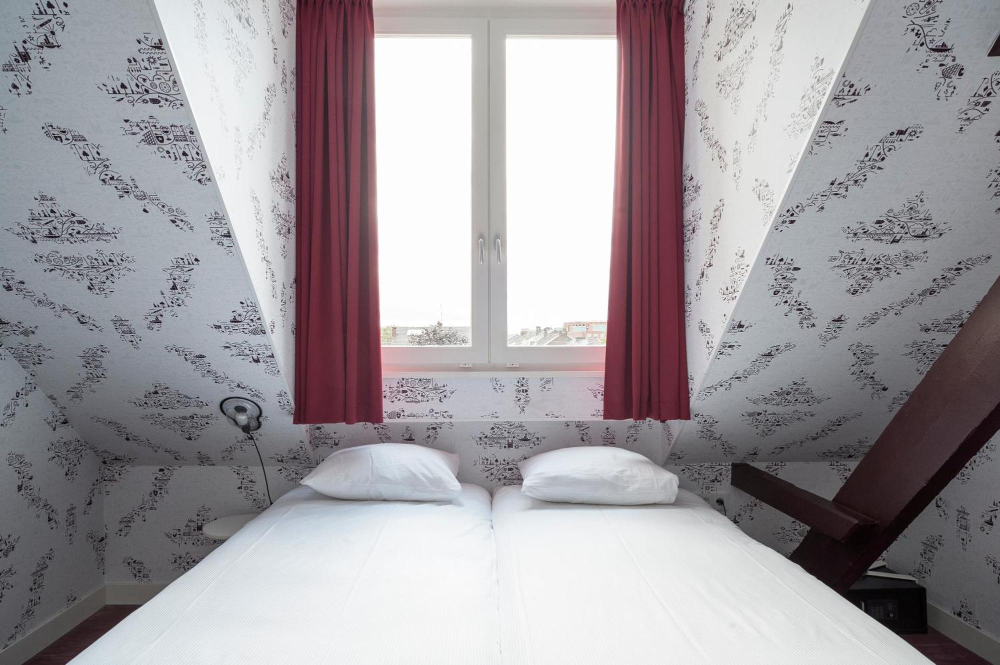 Kaboom Hotel 3*